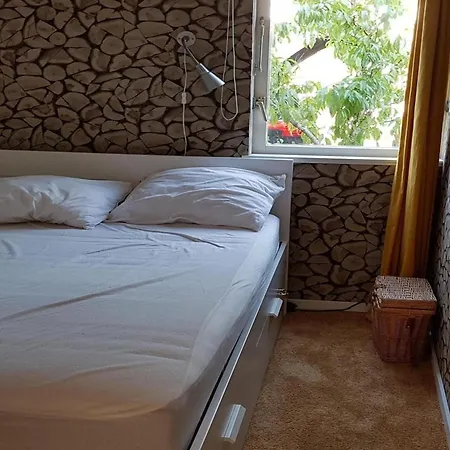 Holiday home Attractive Near Beach, Dunes